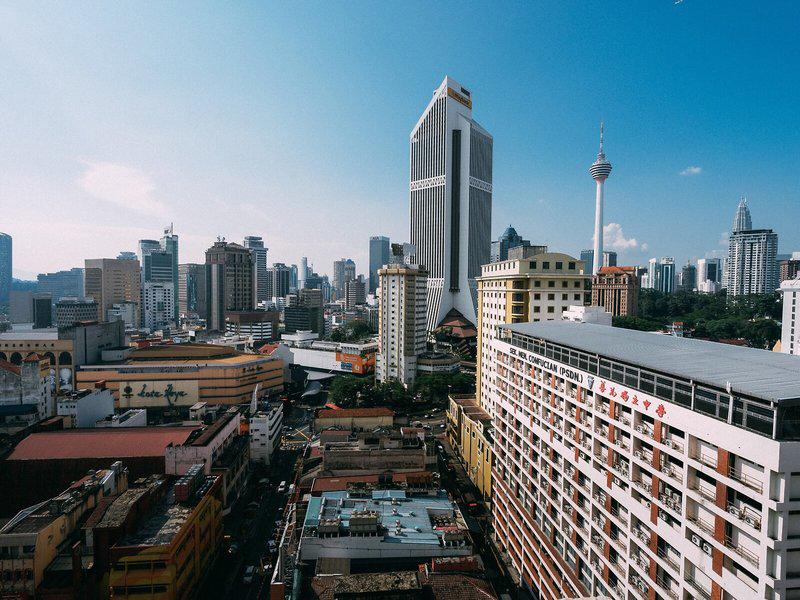 CCDF92C0324B96557BF2CB3C34AA7BA1