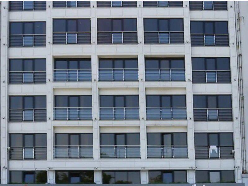 E02A09A09D3862E49FDF9A0C722B6D6A