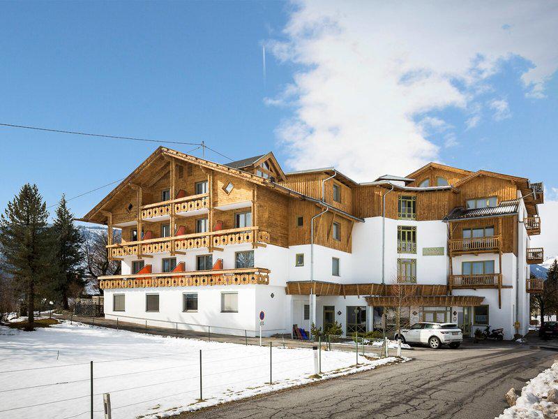 9D6A3CF2FAC4237BEC1B81A3BE79BBA9