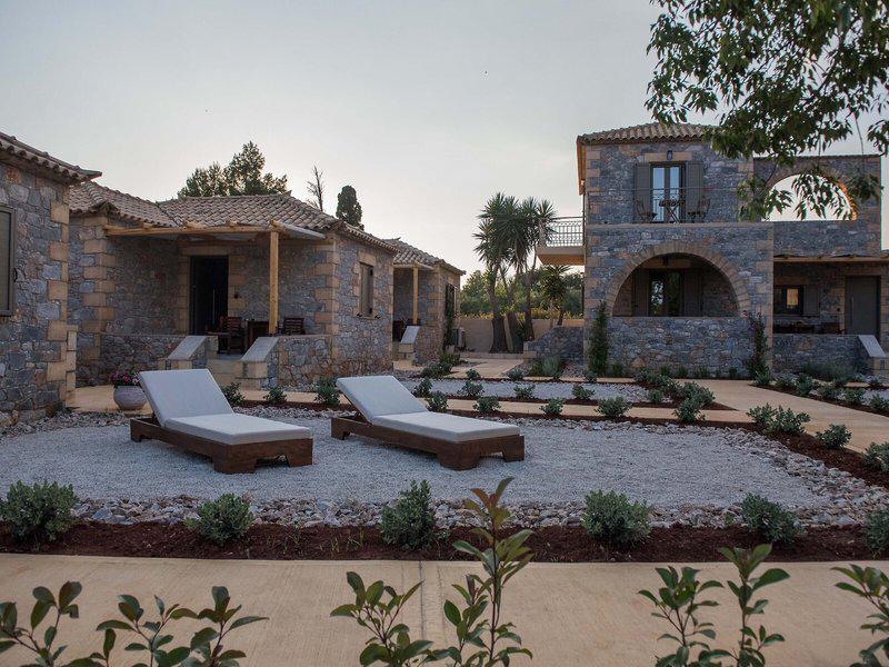 1390618760250060DF918085571D6FC6