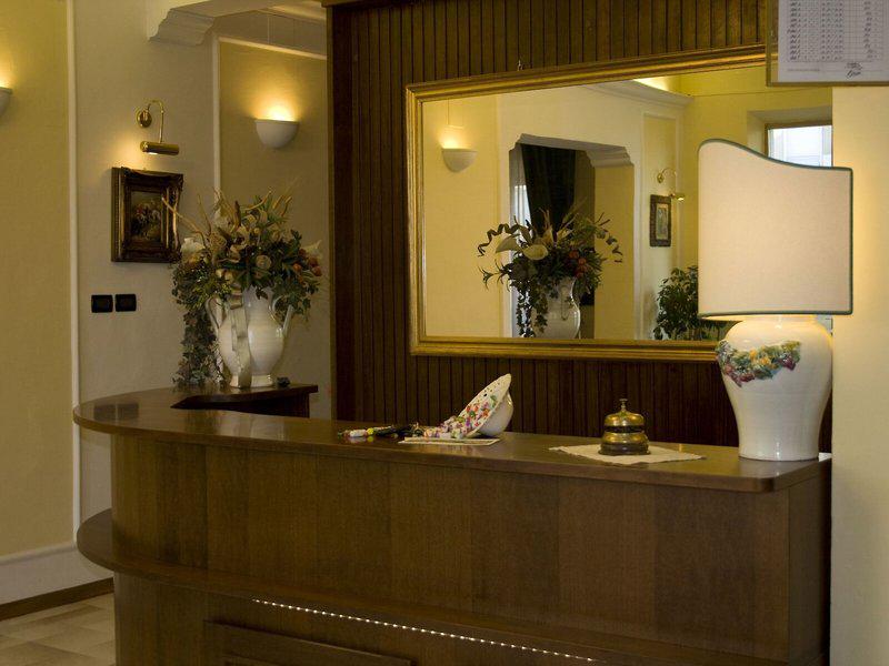 8E35A00B2918CD5F4E378B59743C7B83