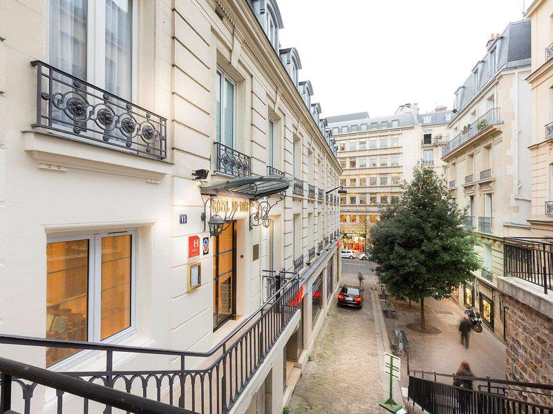 67C695A02D12E6F9A39DAA0115AFC856