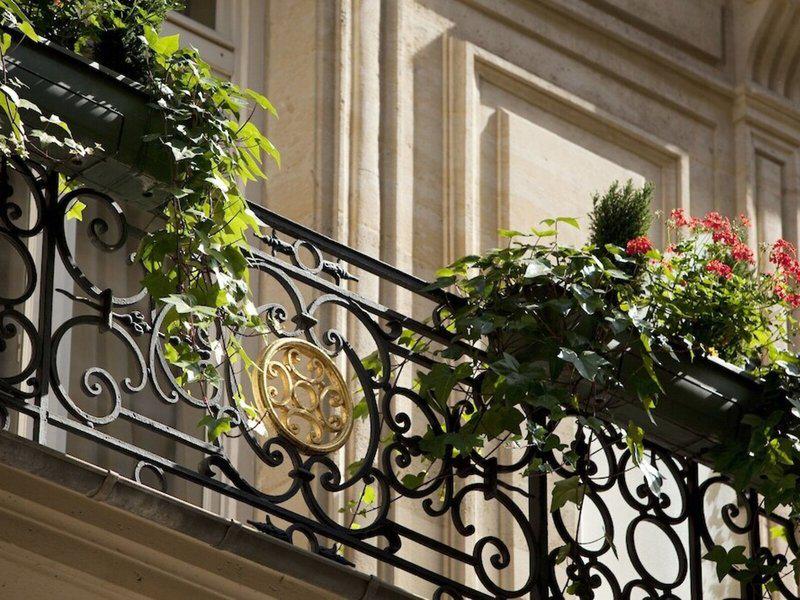 2AB9908F03728D354F4375F195F993B9