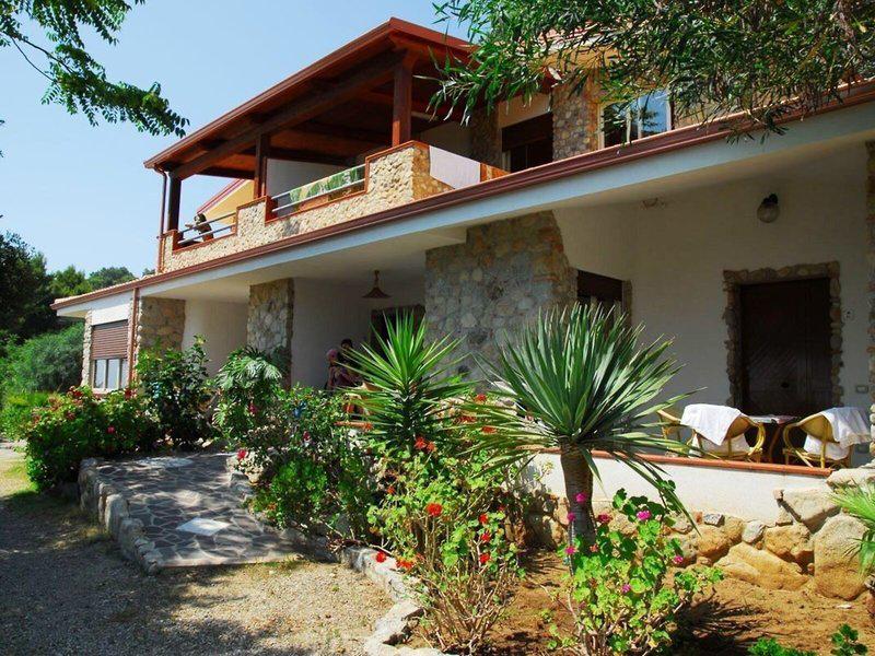 60D7807F97BCA00EF97CCC3943CF8DD8