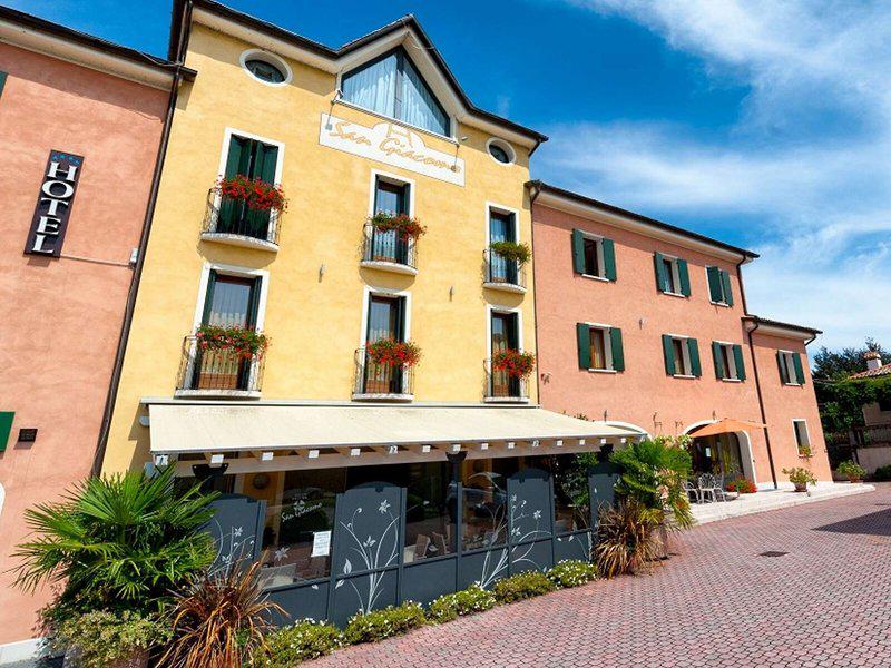 DAA5DDD12E40361AA860302E8E0BB3BD