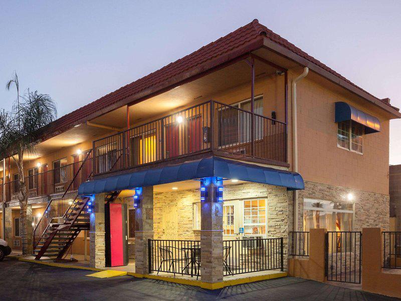 E3C5C5AD173CA67AC8EAEF0B0539B049