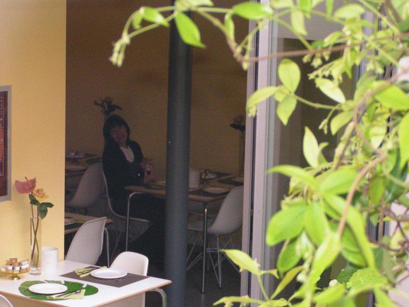 99F3919055E842F83AC8E53B183AA988