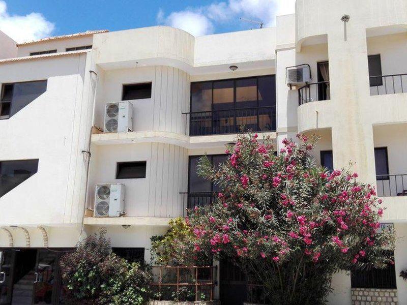 BAD931D0BD5BDBECB5A5256A7DAFAC60