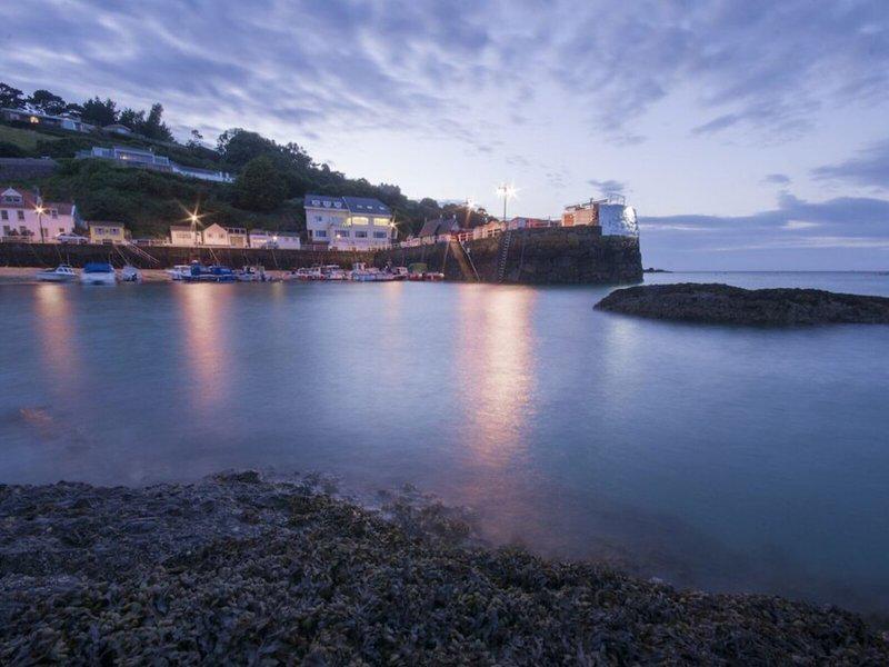 8FFF6B3D22EF2E75BF6753784B7F24AA