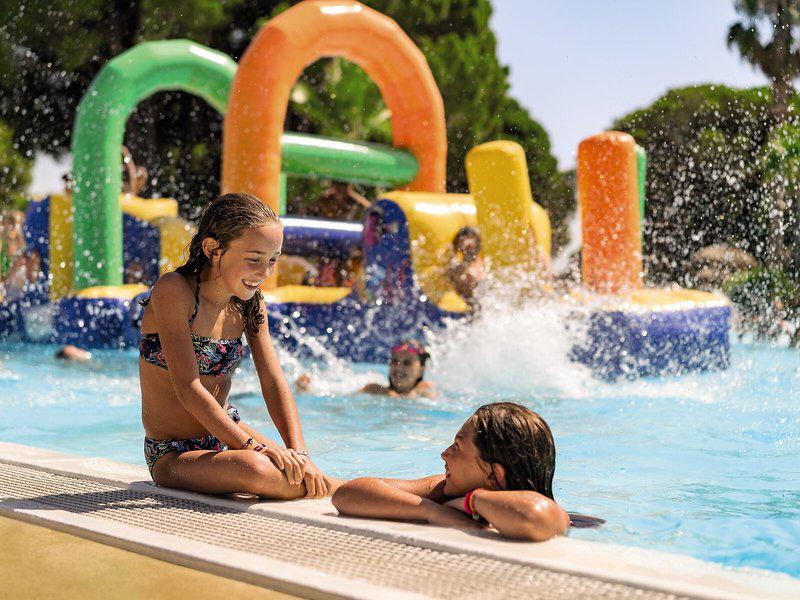 425D3F90D84EE8E31DF59D9A2E3BB6D9