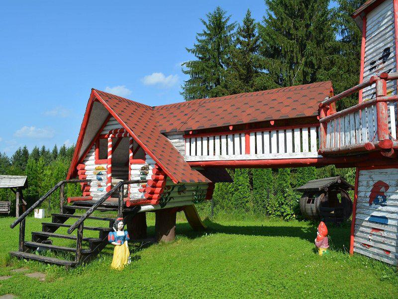 030E5AEB8A9C49EB1382250676F79BDF