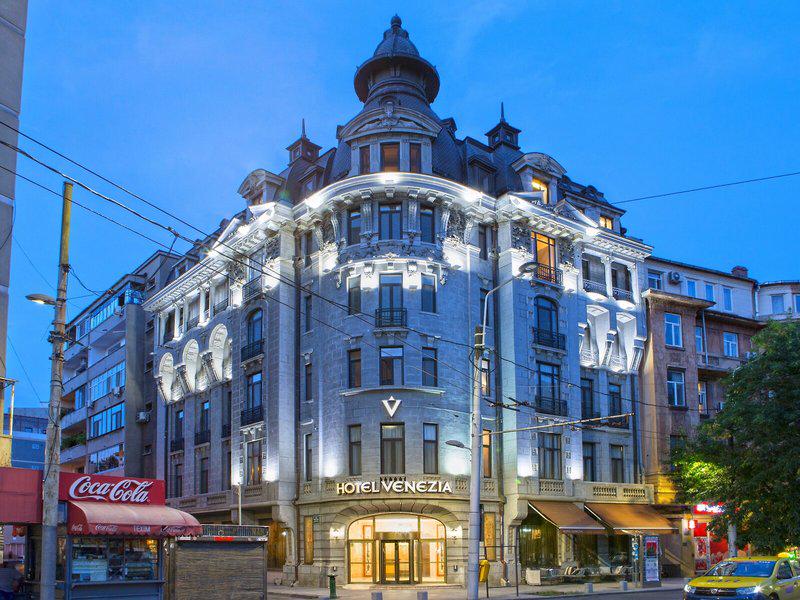 8D0A0C9750100374A19255A0C570ACCF