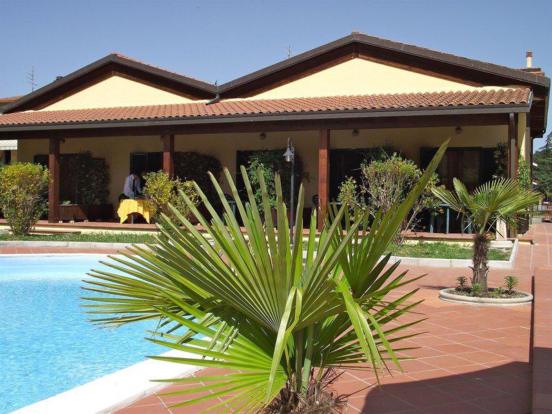 24FCD88282BA675B71FA6524BAA3BD76