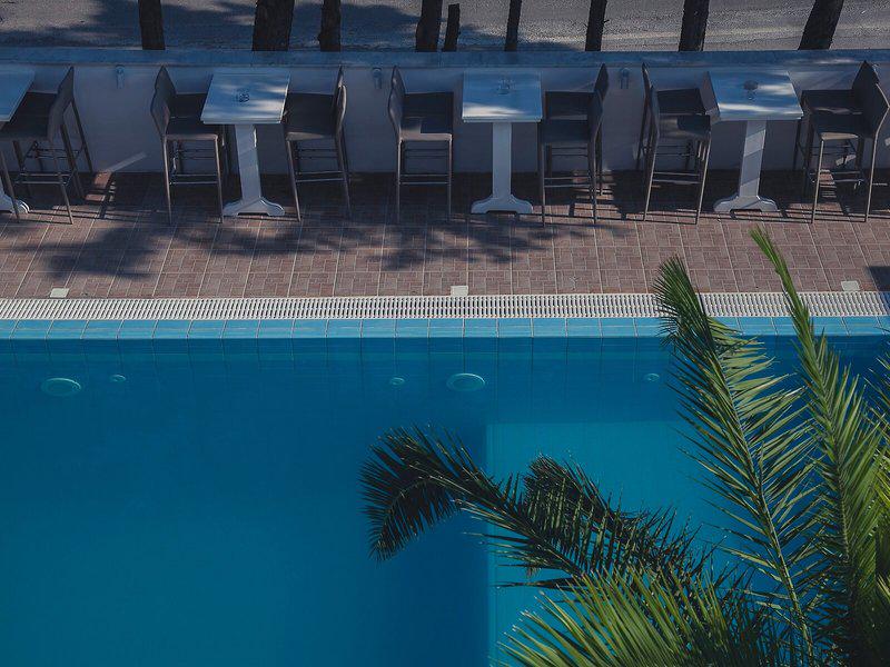 8826BB8B7720413F9FB35150100B3411