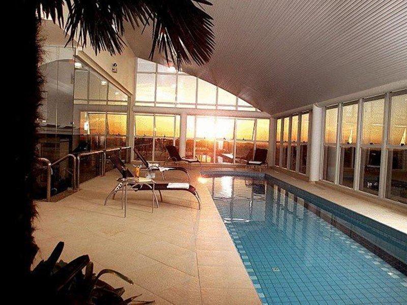 AE4B2A1B43D25686DF1EF669647A2DB5