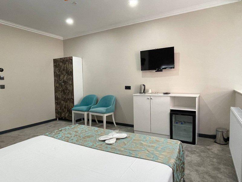 018457BE740C842E132B99BF1AB64023