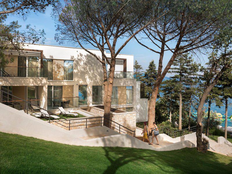 B8102358D64E26C3D8BBA83C1B06C6CE