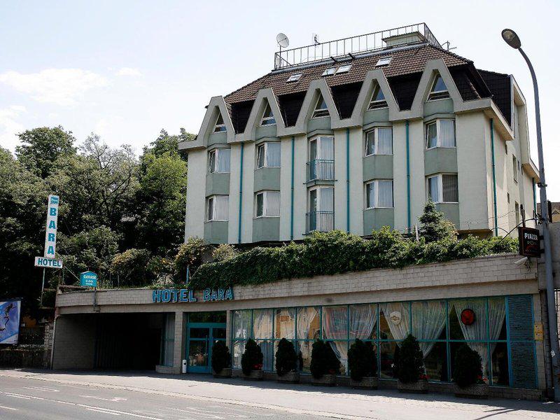 8F5A55A96D2A0721286DB9CAC42158D2