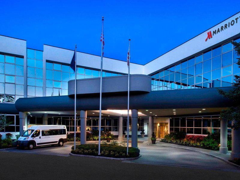 C889DCF84DF7E10BD62D32E91BF36B08