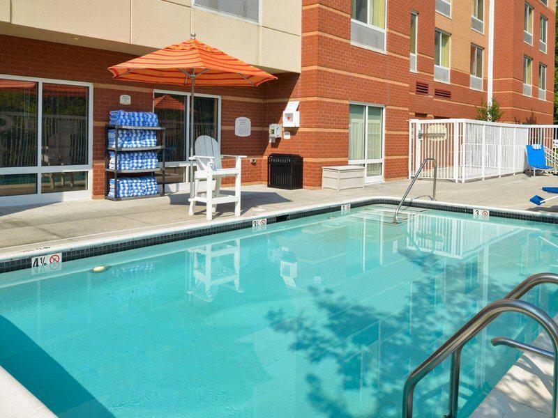 F24D660FB3DA686712D4E3642D5DDF3E