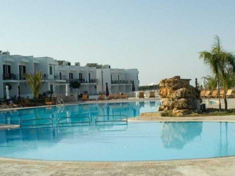 5DB0414F2E0612A0218EDB94FE3424F4