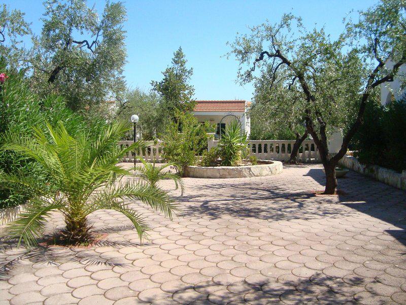 311ACB74ADA3F3E0153043084AF5D597