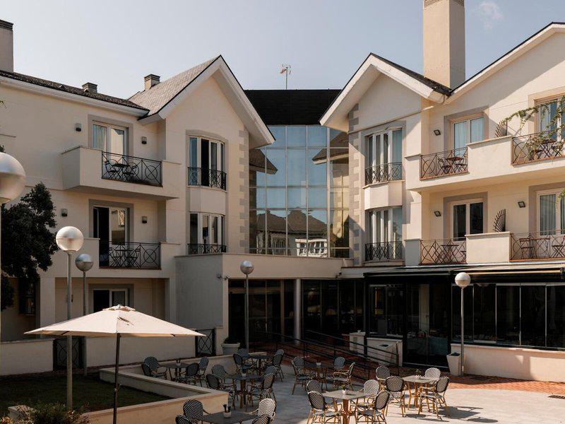 DB6A0D7C15A36D8E717AD9D7E3DE3036