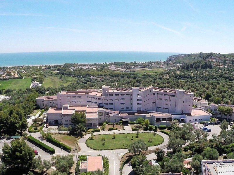 B5AD6379F0174C102E5E782B04E5061A