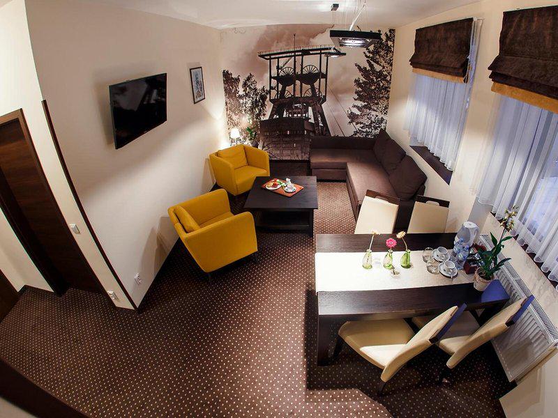 C2FD2592FD295FCDC54F03F58E985FFA