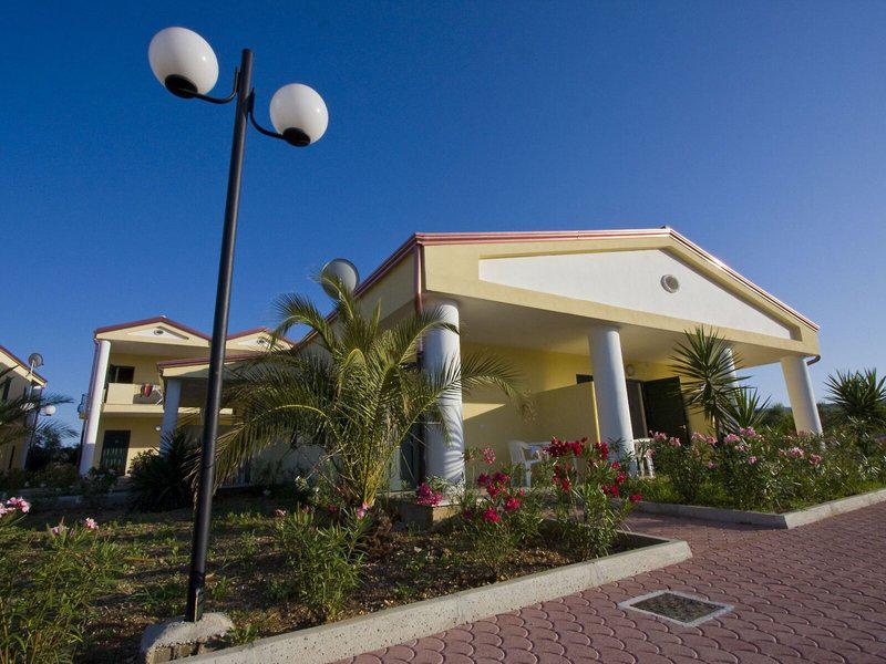 A02F9AFC3A2E1CBFBCF54C7E575AA567