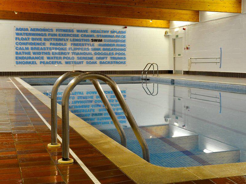 6B3F8DF4E8105E57D4DE40DF5FABBA3C