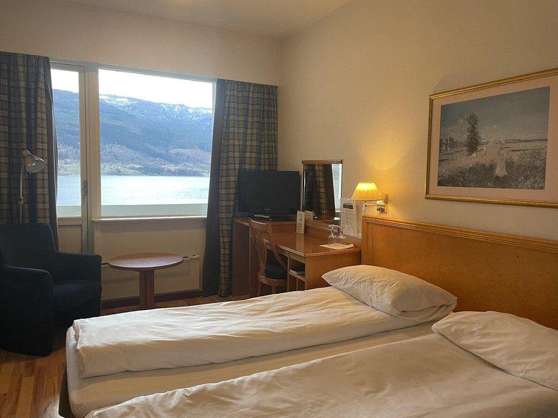 9E4CE57111B59F71D99AA5DEC6CC3B62