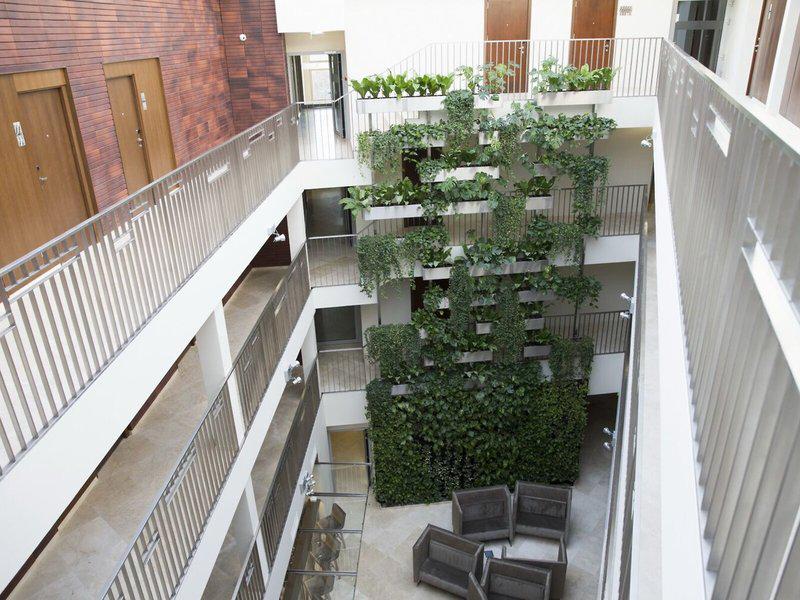 7116F8FE13C3F36F78937D1AC7EDDC48