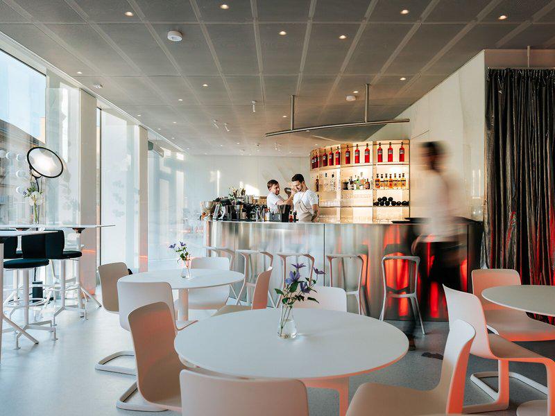 FC0AACF1BC834B10538AFA7FB371DA4B