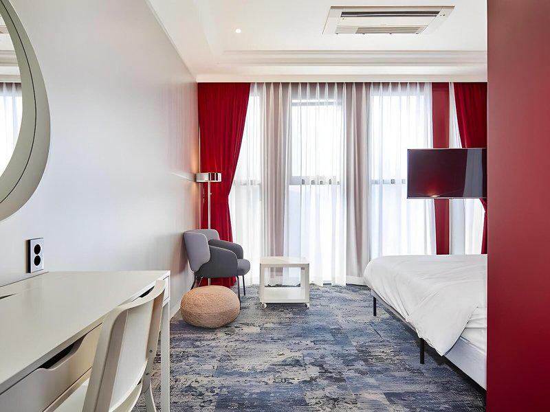 51DD6D0D7A40E543F51F82BE7B707FDC