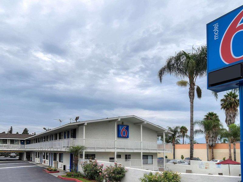 80C940FD0A80876FF55A441178B75121