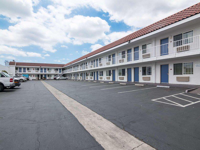 02270235736D3E8172AB686F28DA4B4E