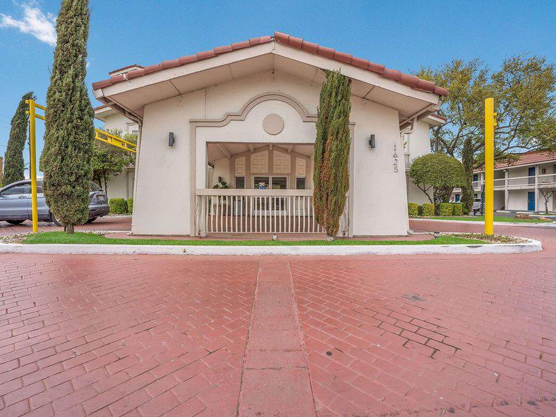 F38DE8BE764253AFE882526E97A14B71