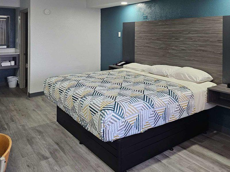 FC9EFBE6E5D65DA2F206C88DD02C79BF