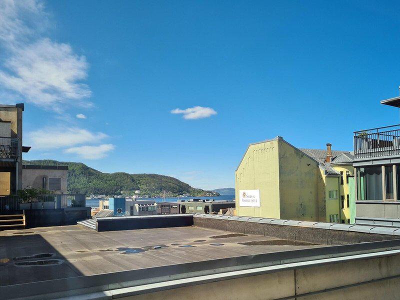 04AF2645CB228215BB79917F0398A847