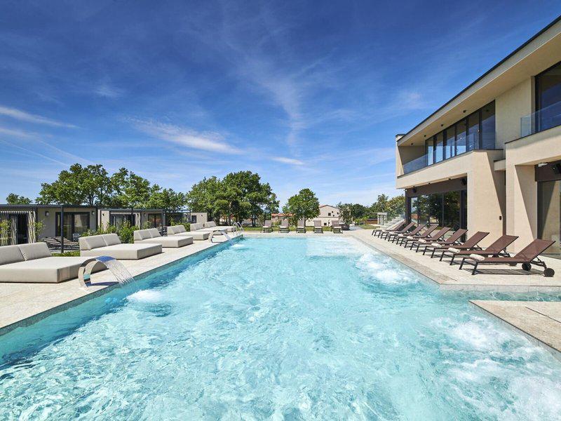 11EE9B0300D615F52FF9249202EB8A40