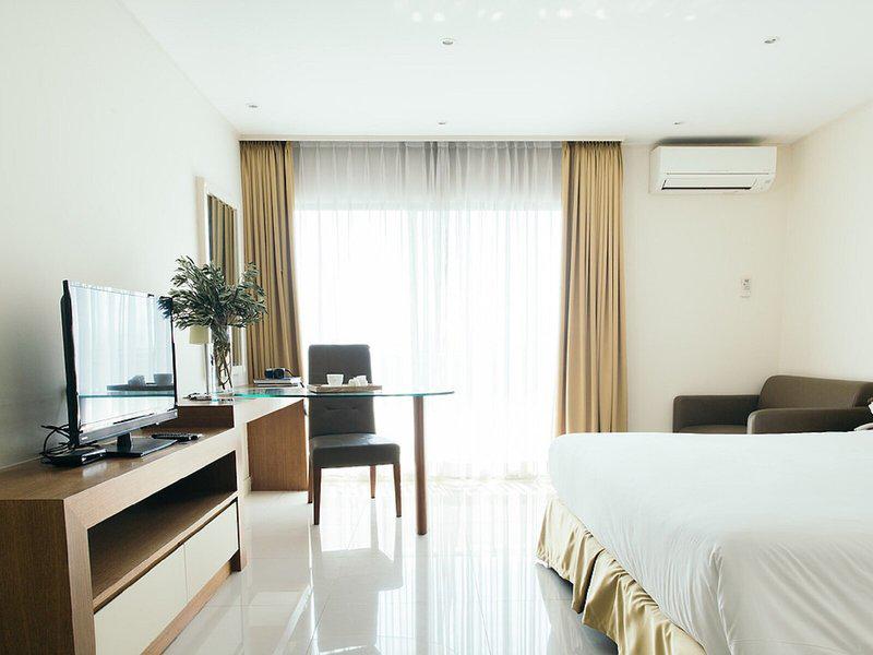 C69AC329AC411F935BF9CFA9A255D06D