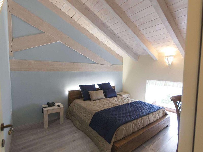 2161E9BDE8CE5E097A42CEFD8C8C837B