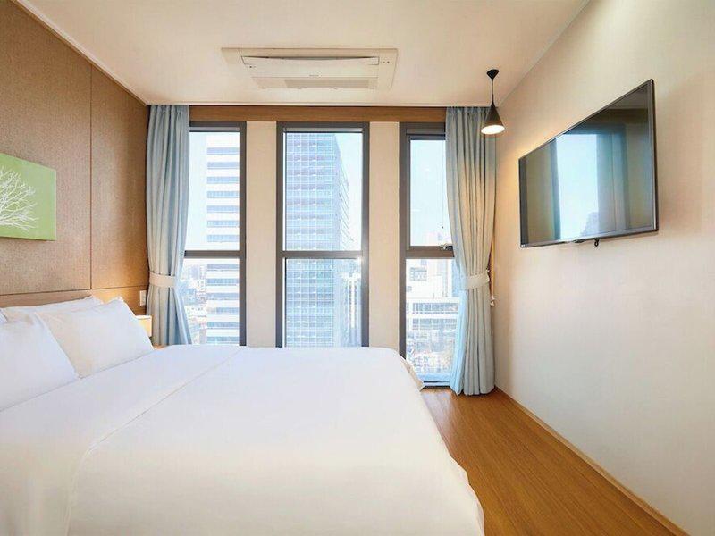 01E33DE5B0CC79F0F909F7EEB7EBC3C4