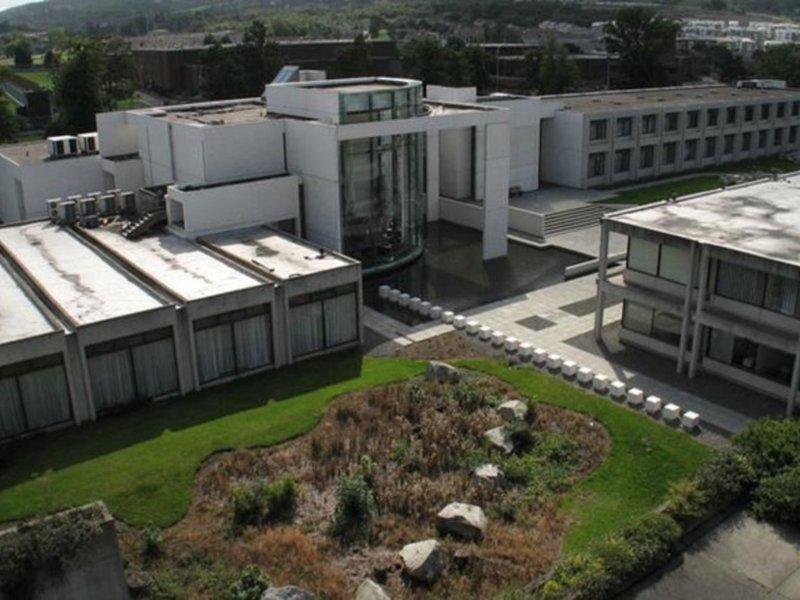 82301205A3111A0CDA5E61D25175C319