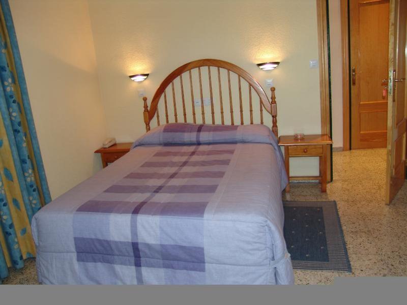 80ECB5E0C0CCE71D439D130B8C09D932