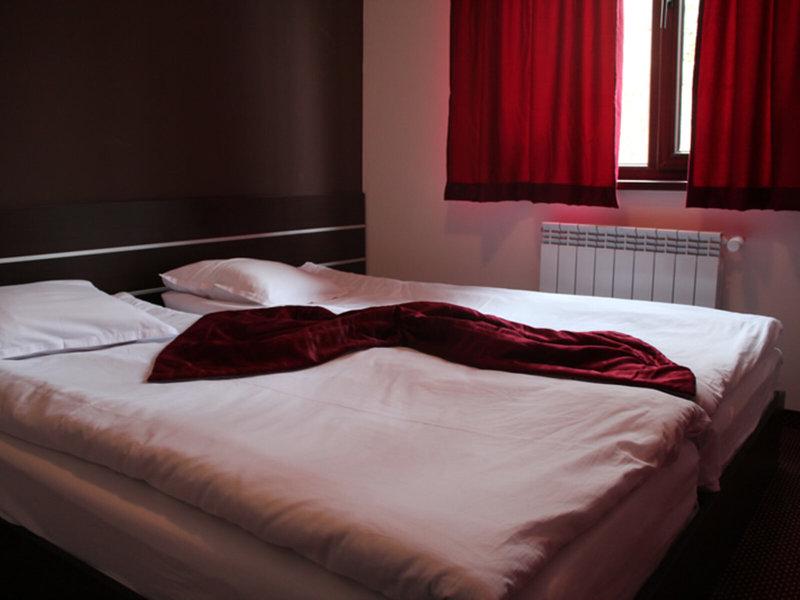 D28C7905FC3AB363813A13933D1841EB