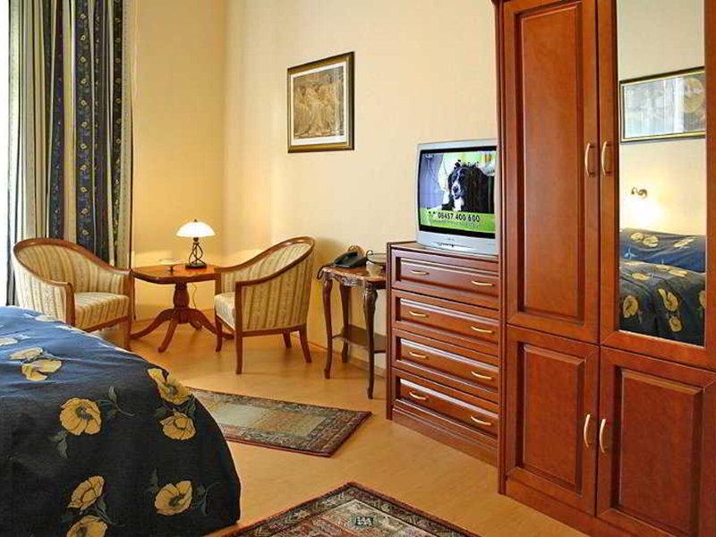 0016902E29BC610800AA3240FA1C0531