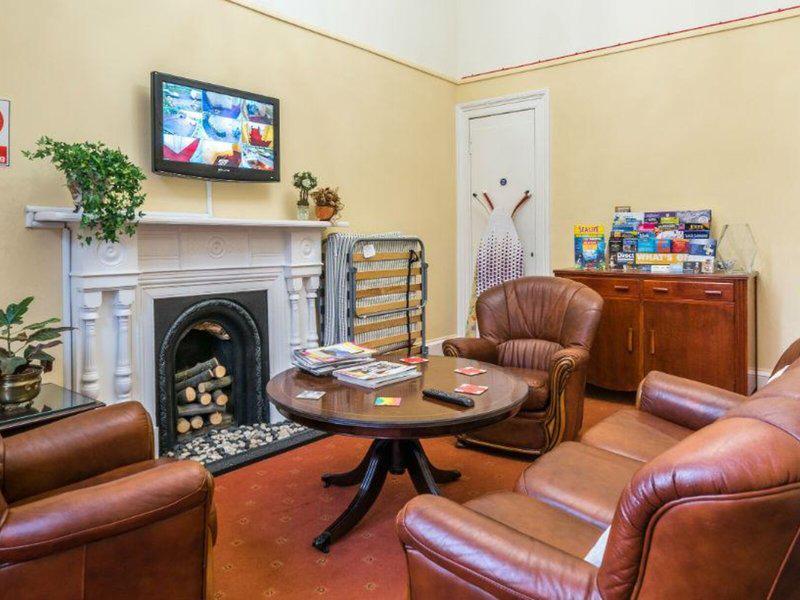 63DF92A1A1556E62F4BE09C14A23DF01