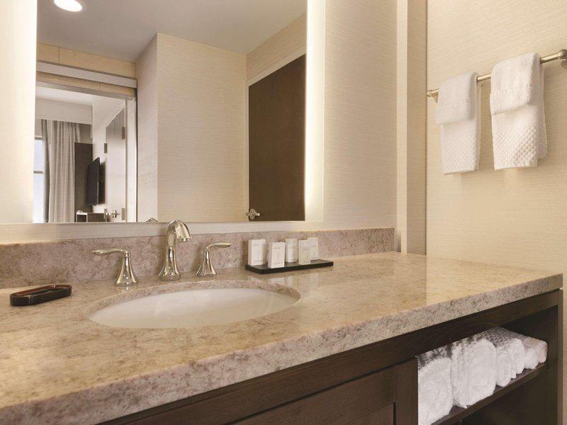 51F3551816D1F74B41C887612B95095C